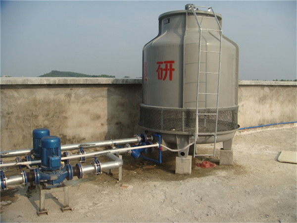 空調(diào)水管路與水塔